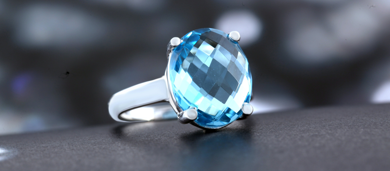 COLORED LAB-GROWN DIAMONDS & THEIR PERFECT METAL PAIRINGS